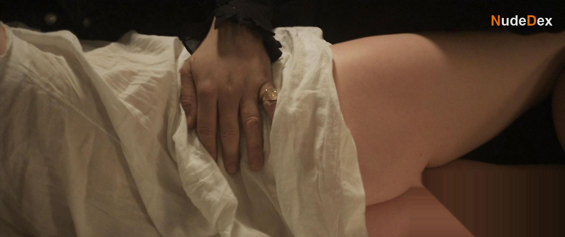 Charlotte Gainsbourg in Confession Of A Child Of The Century, photo 4