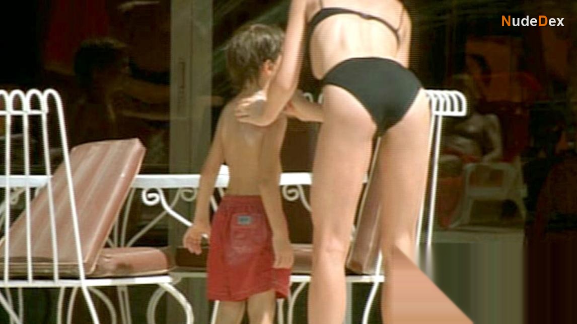 Charlotte Gainsbourg in Happily Ever After, photo 3