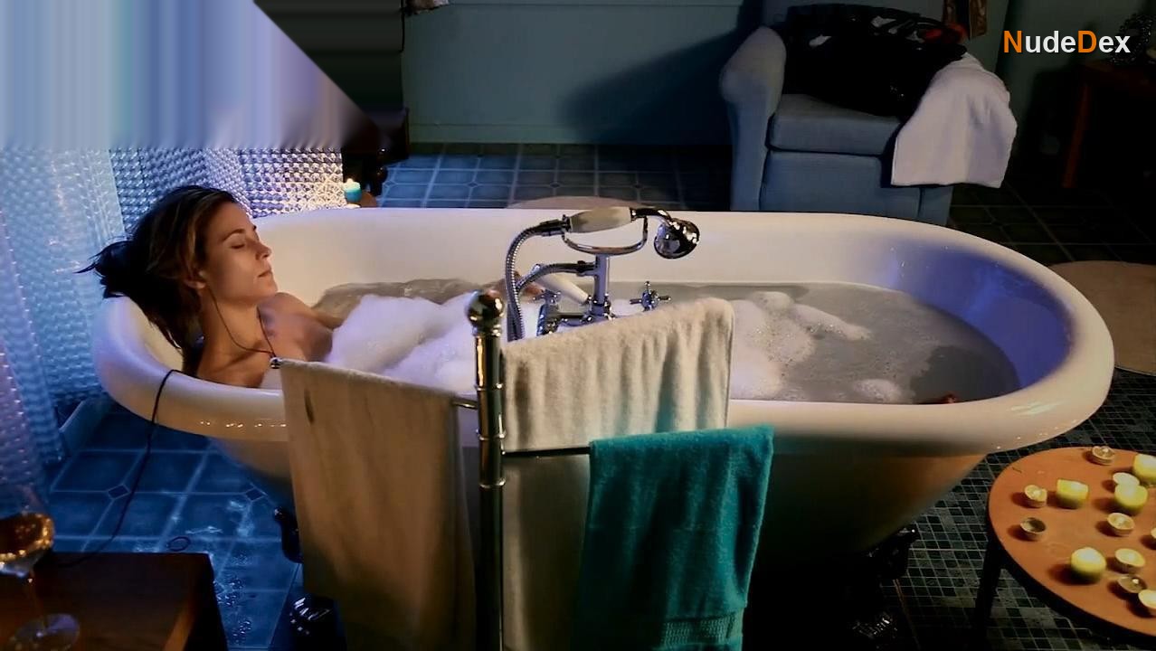 Charlotte Salt in Bedlam, photo 13