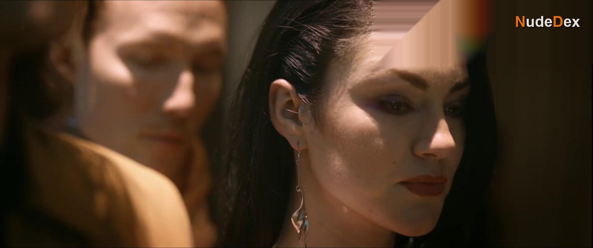 Charlotte Wallace in Queen Of Prey, photo 10