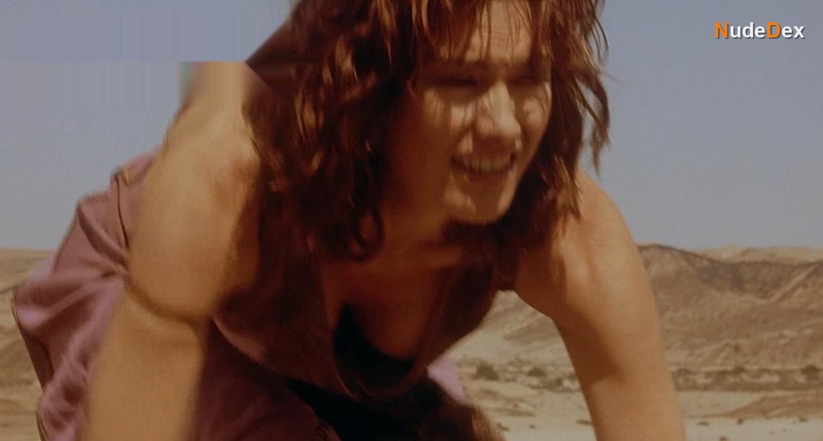 Chelsea Field in Dust Devil, photo 3