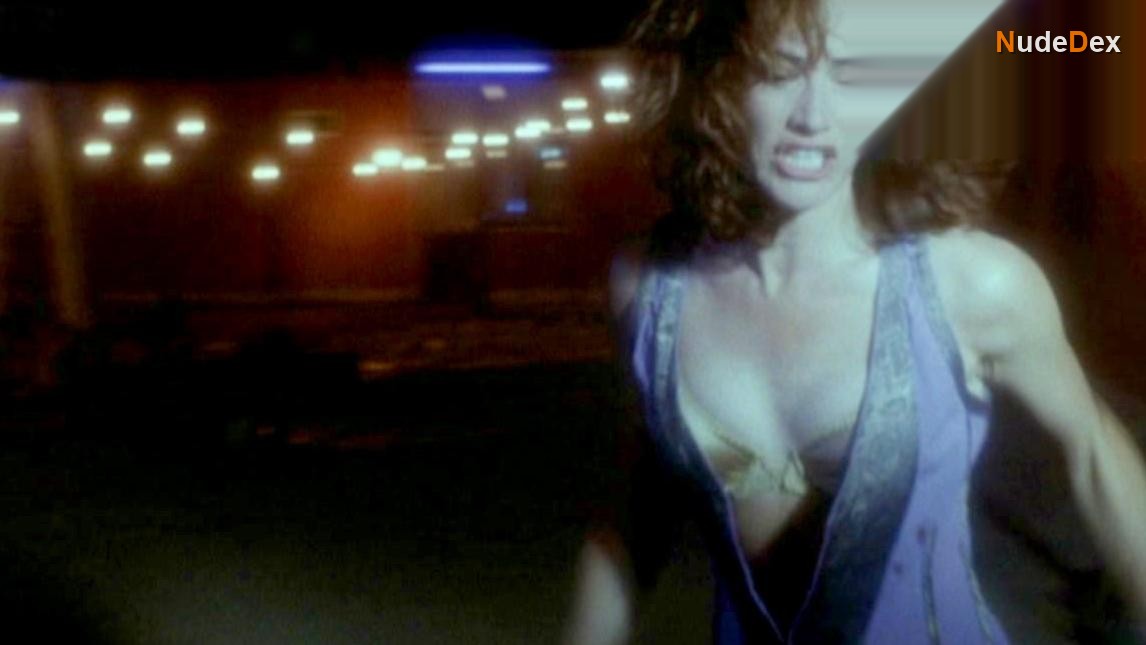 Chelsea Field in Dust Devil, photo 9