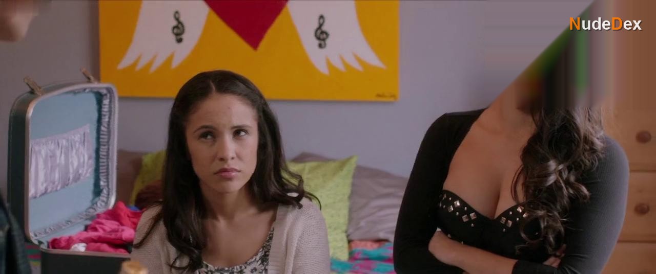 Chelsea Rendon in Murder In The Woods, photo 8