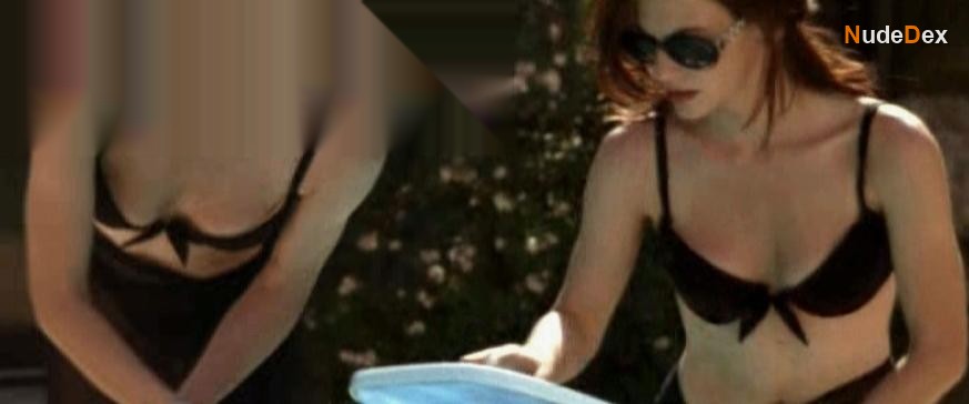 Cheryl Pollak in Betty, photo 2