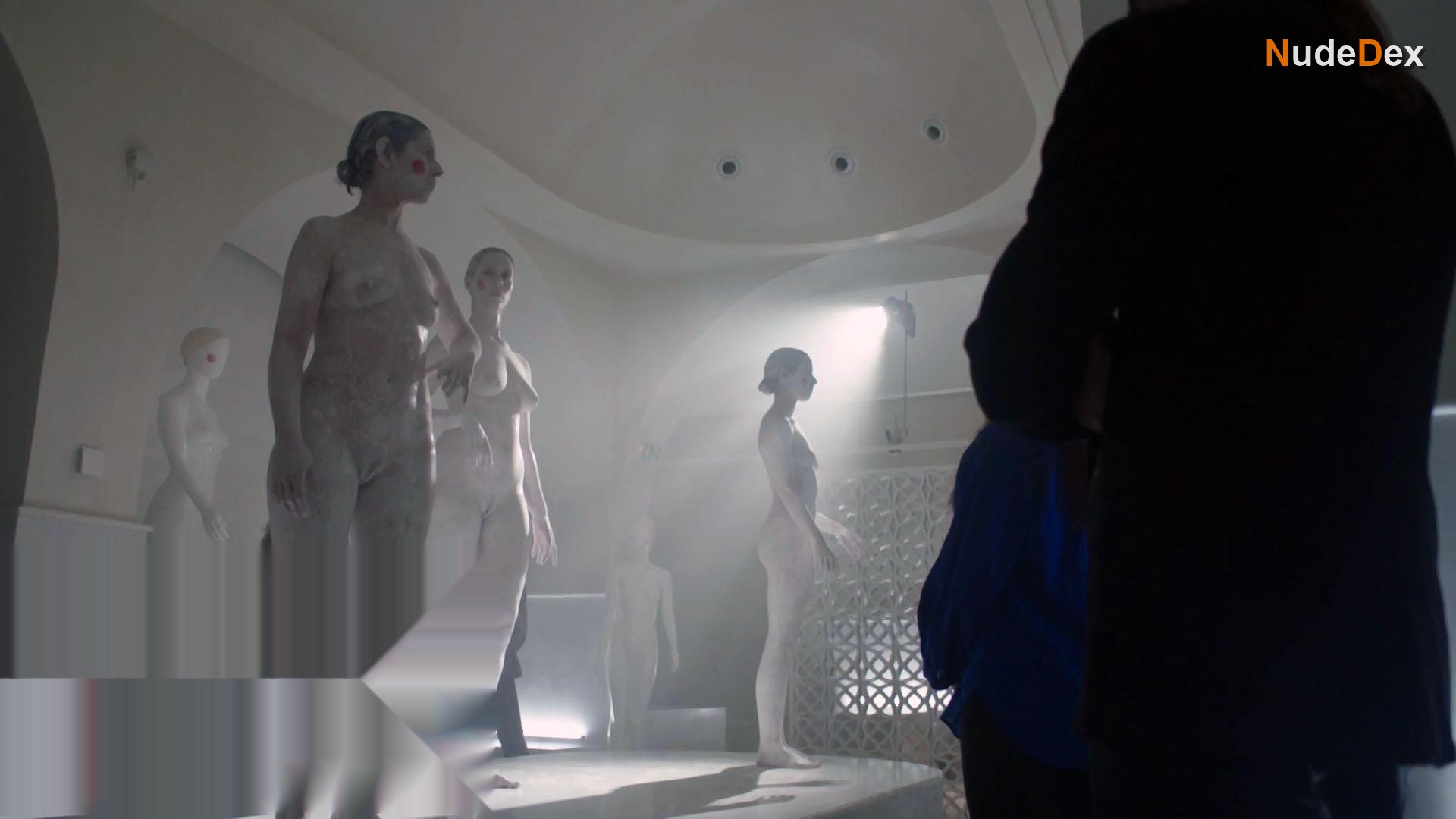Chloe Benou in Dolls Of Dresden, photo 2