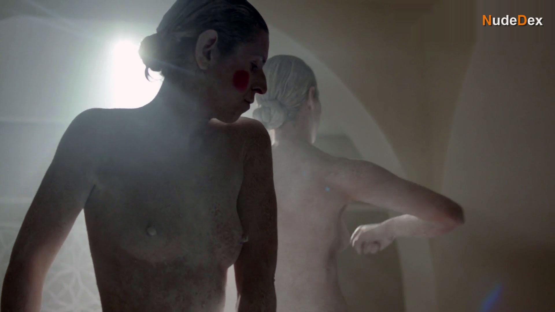 Chloe Benou in Dolls Of Dresden, photo 3