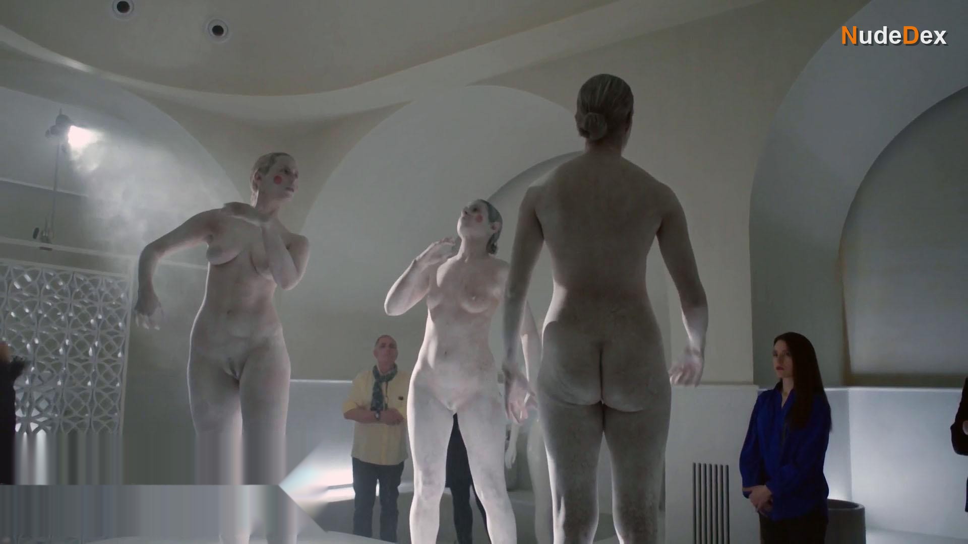 Chloe Benou in Dolls Of Dresden, photo 23