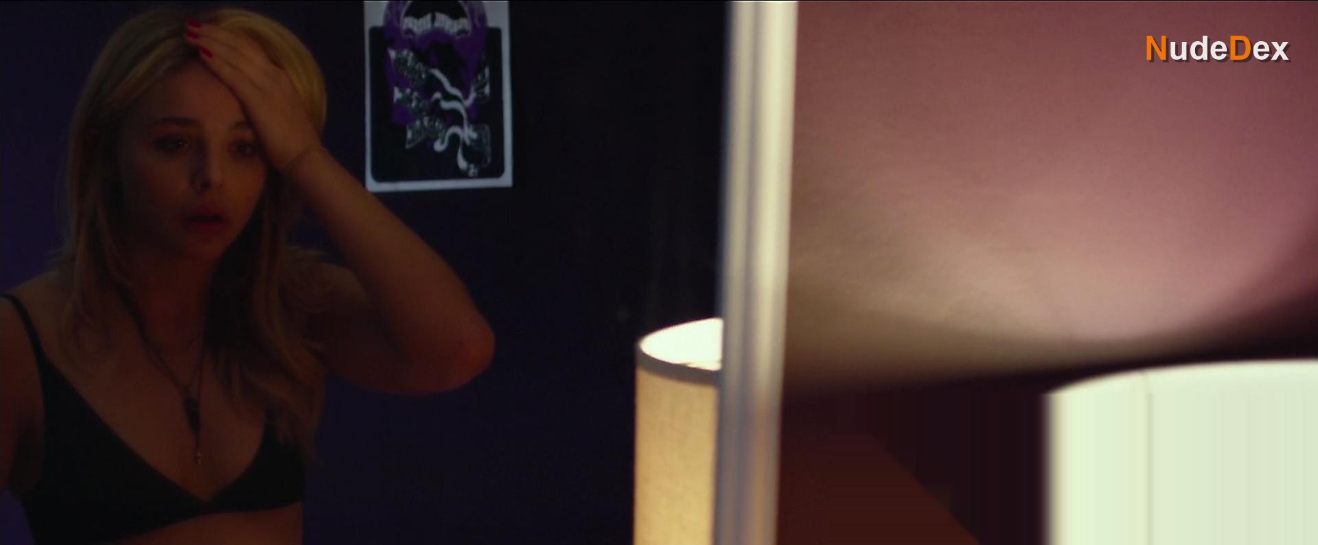 Chloe Grace Moretz in Brain On Fire, photo 1