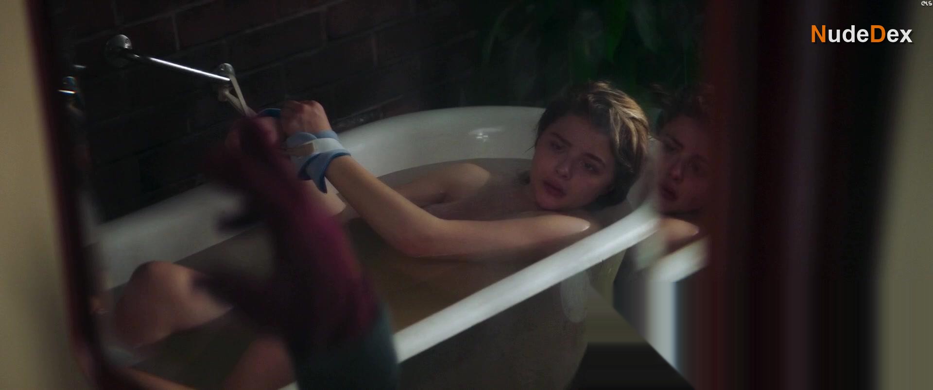 Chloe Grace Moretz in Greta, photo 4