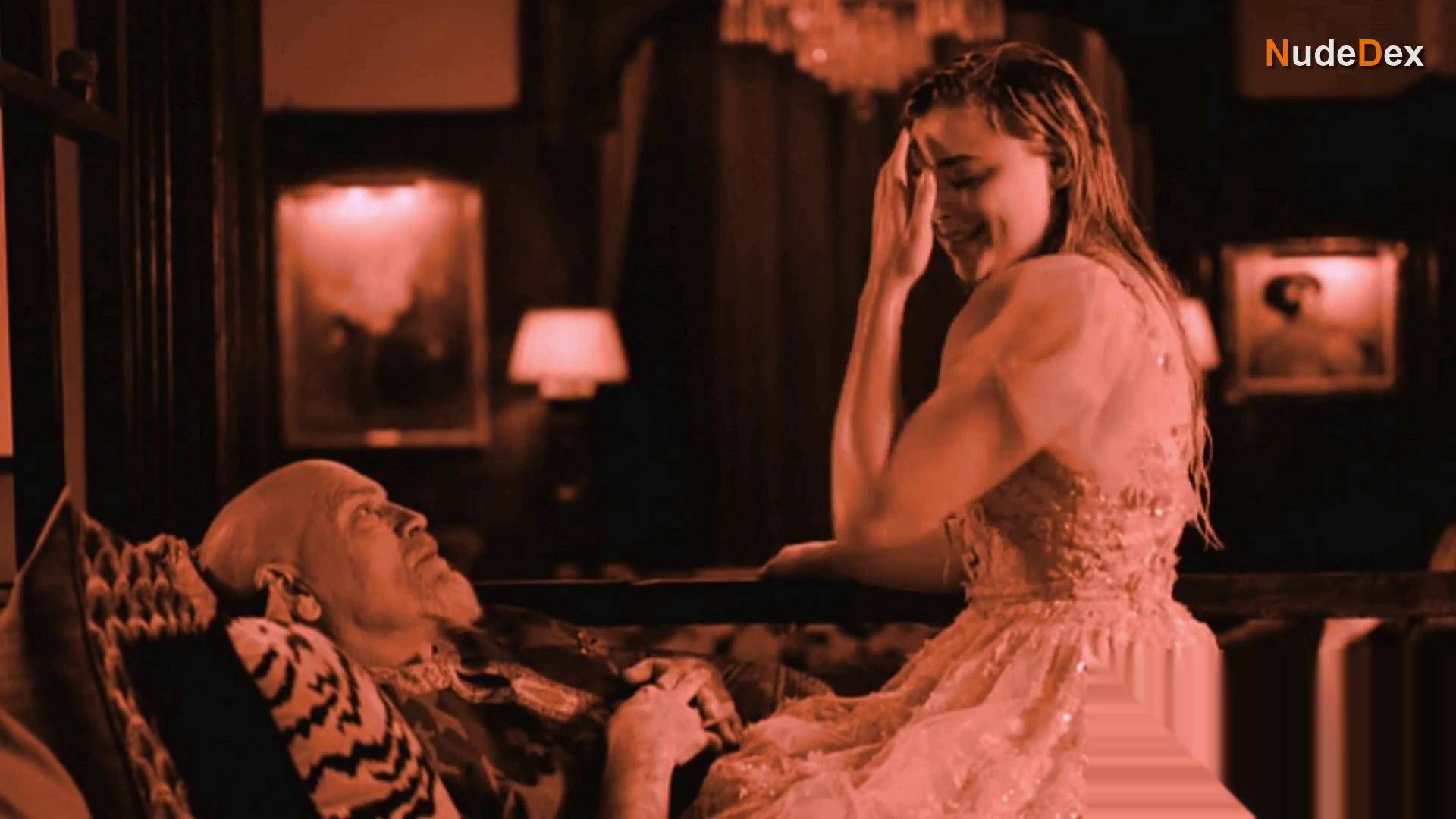 Chloe Grace Moretz in I Love You Daddy, photo 10