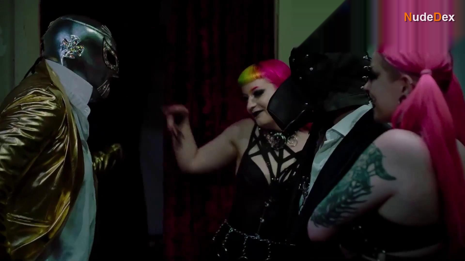 Chloe Mortem in Ribspreader, photo 4
