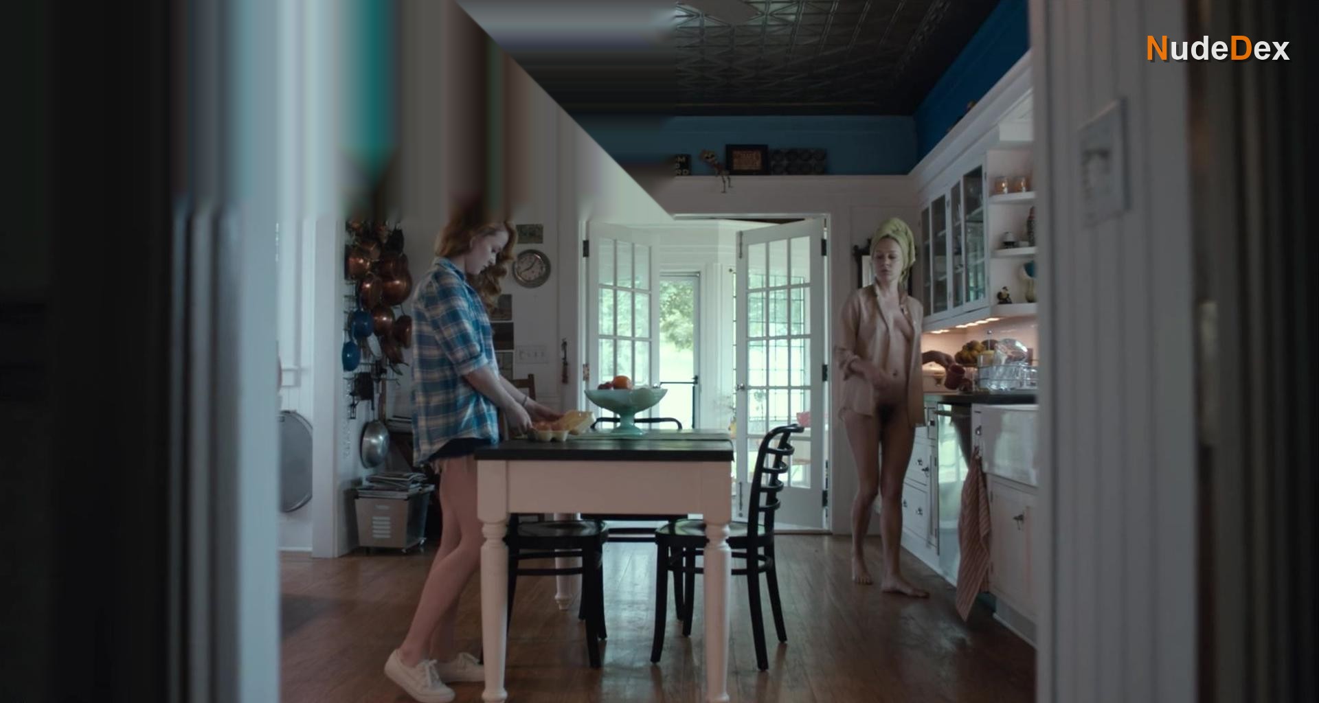 Sophie Allen in Love Is Blind