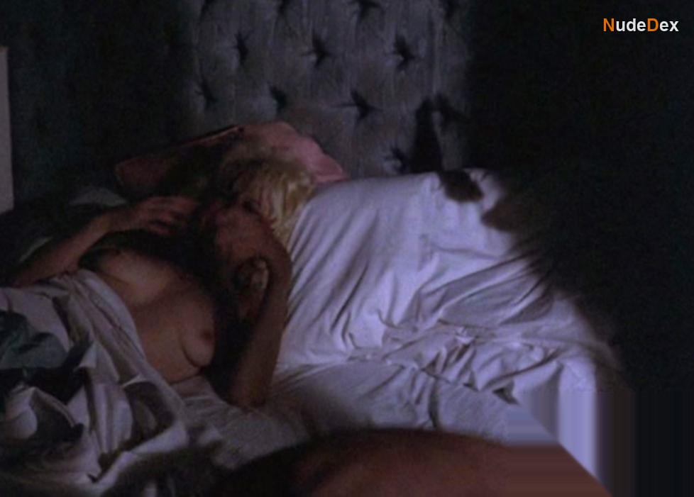 Chloe Webb in Sid And Nancy, photo 2