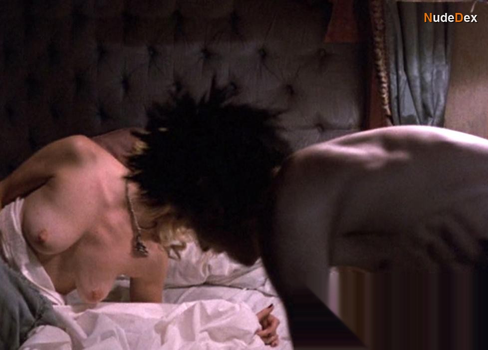 Chloe Webb in Sid And Nancy, photo 4