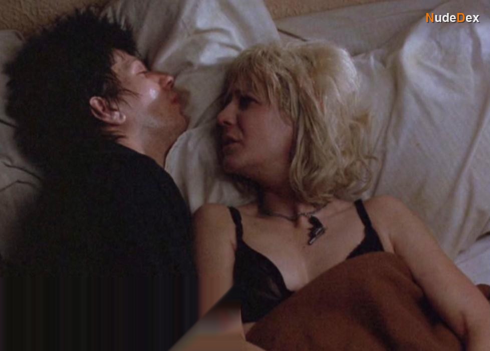 Chloe Webb in Sid And Nancy, photo 7