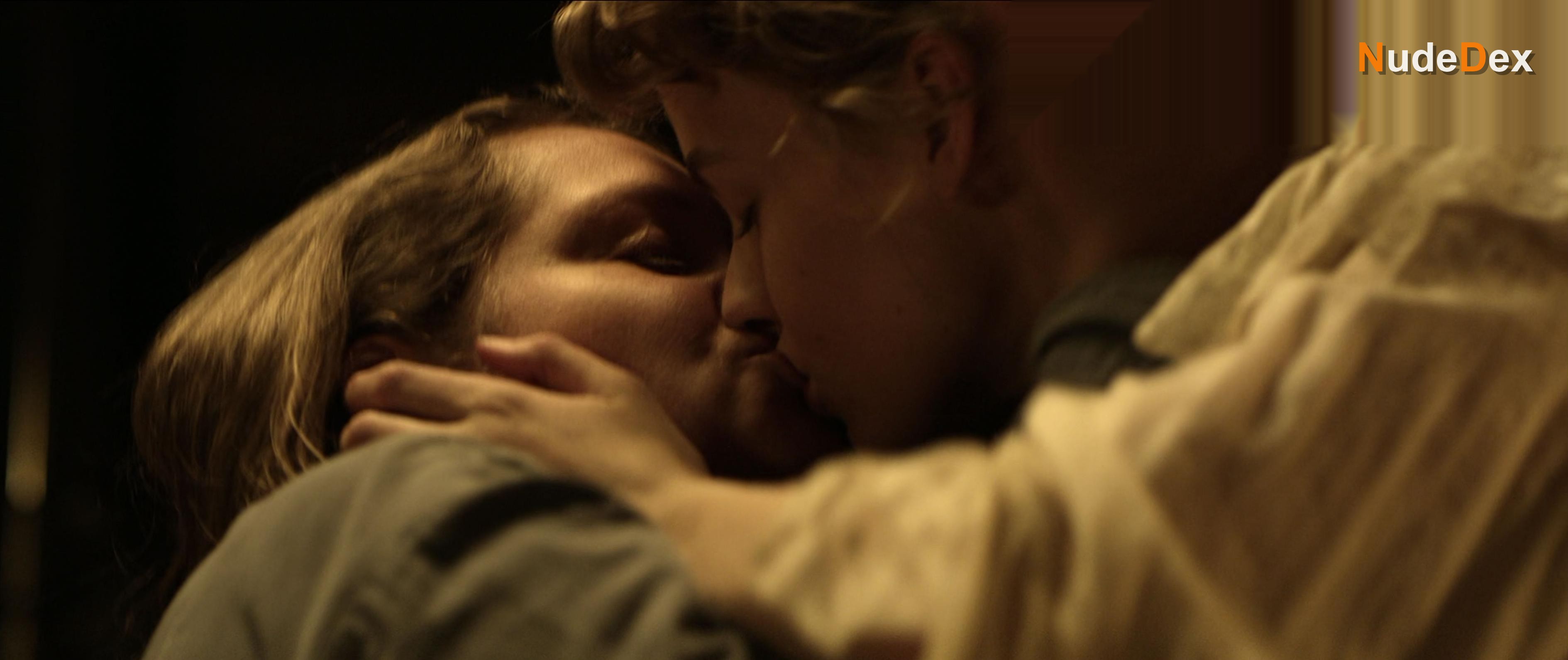 Christiane Seidel in Godless, photo 5