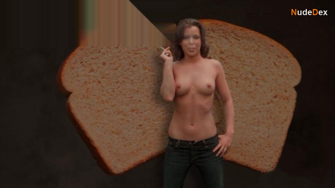 Christie D'amore in Dirty Deeds, photo 3