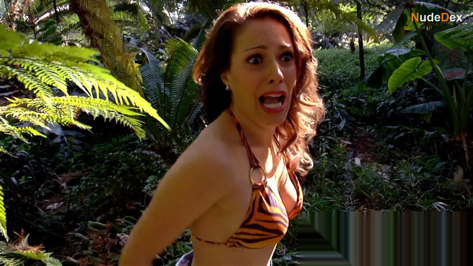 Christina Derosa in Piranhaconda, photo 2