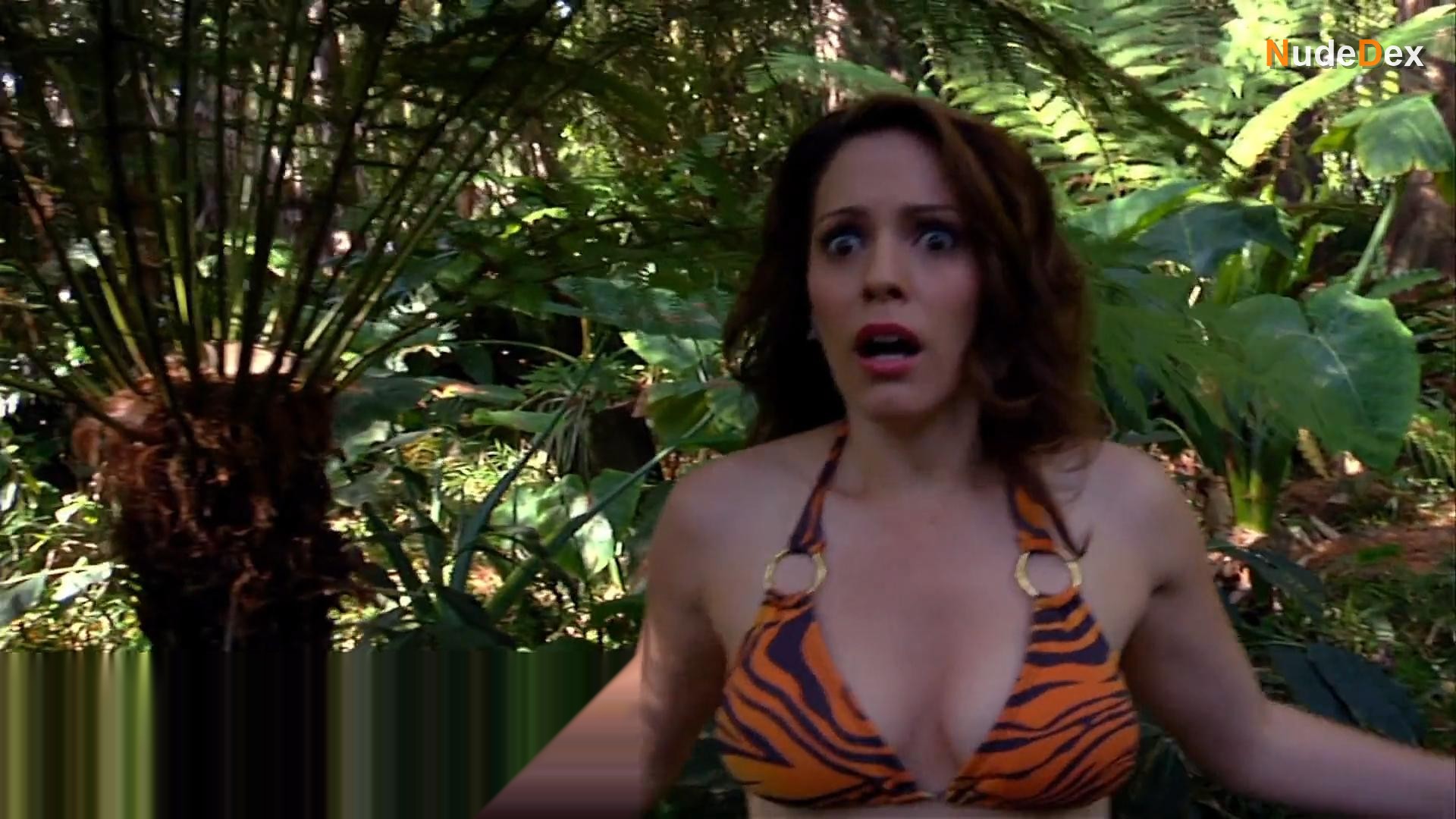 Christina Derosa in Piranhaconda, photo 13