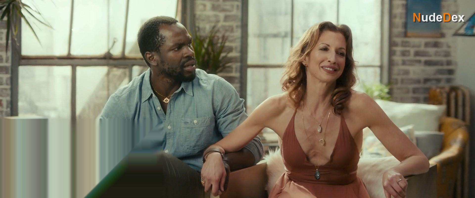 Christina Hendricks in Egg, photo 8