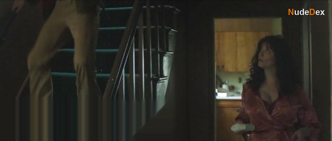 Christina Hendricks in God S Pocket, photo 3