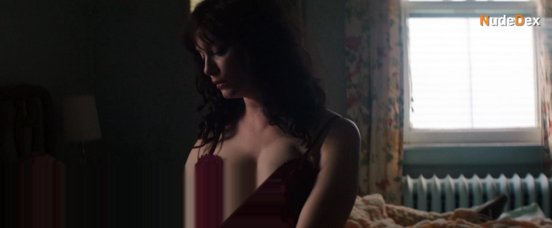Christina Hendricks in God S Pocket, photo 4