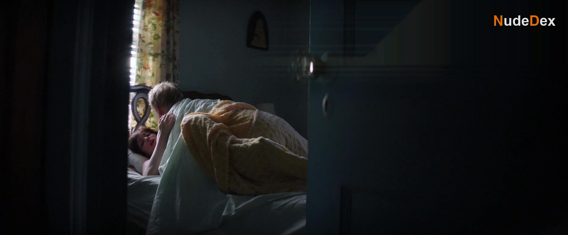 Christina Hendricks in God S Pocket, photo 6