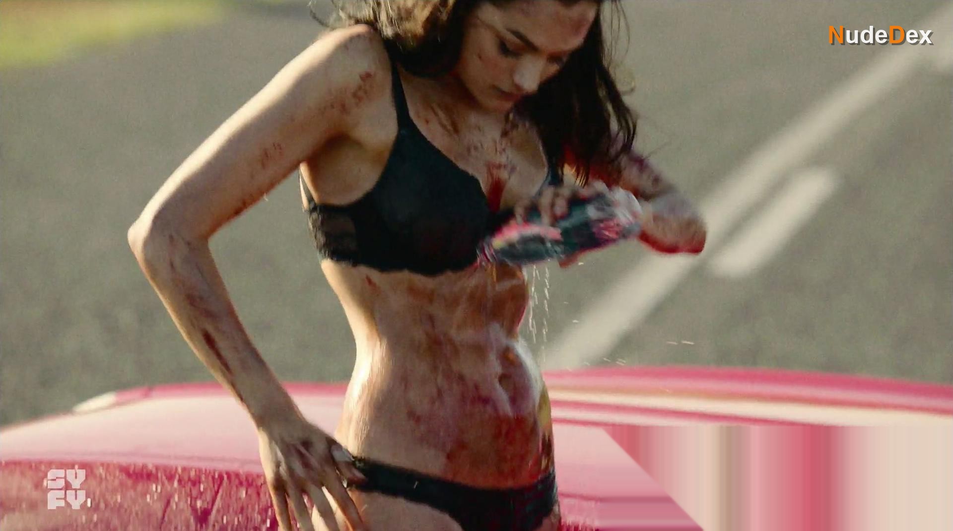 Christina Ochoa in Blood Drive, photo 6