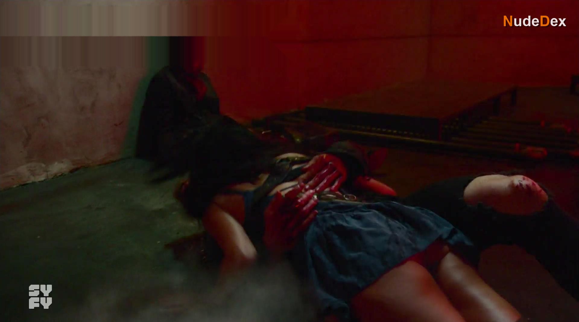 Christina Ochoa in Blood Drive, photo 8