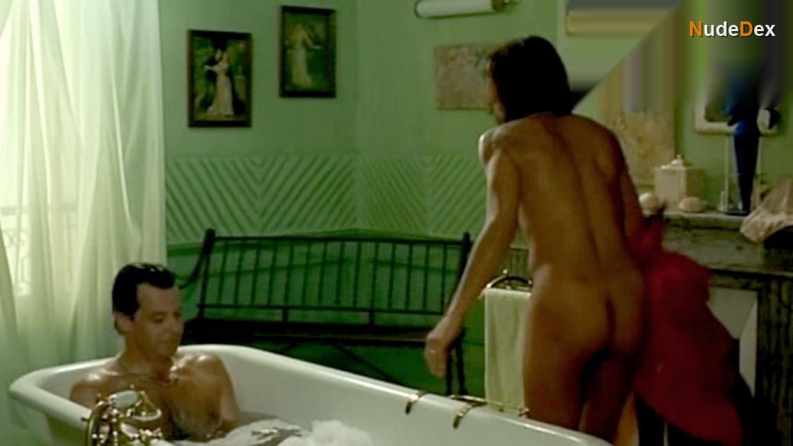 Christine Boisson in Les Amies De Ma Femme, photo 6