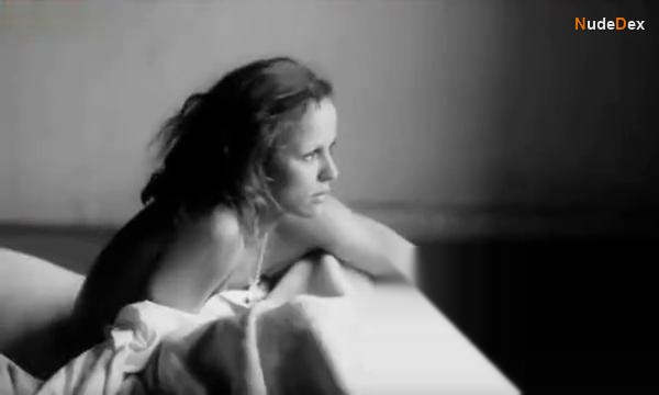Christine Boisson in Liberte La Nuit, photo 2