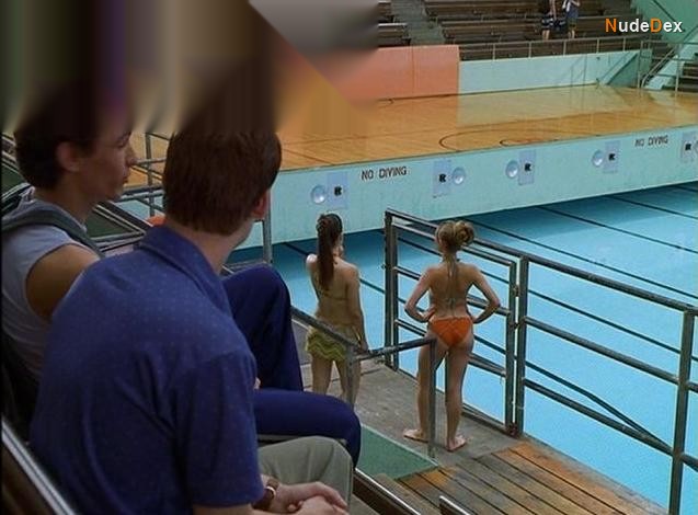 Christine Lakin in Whatever It Takes, photo 7