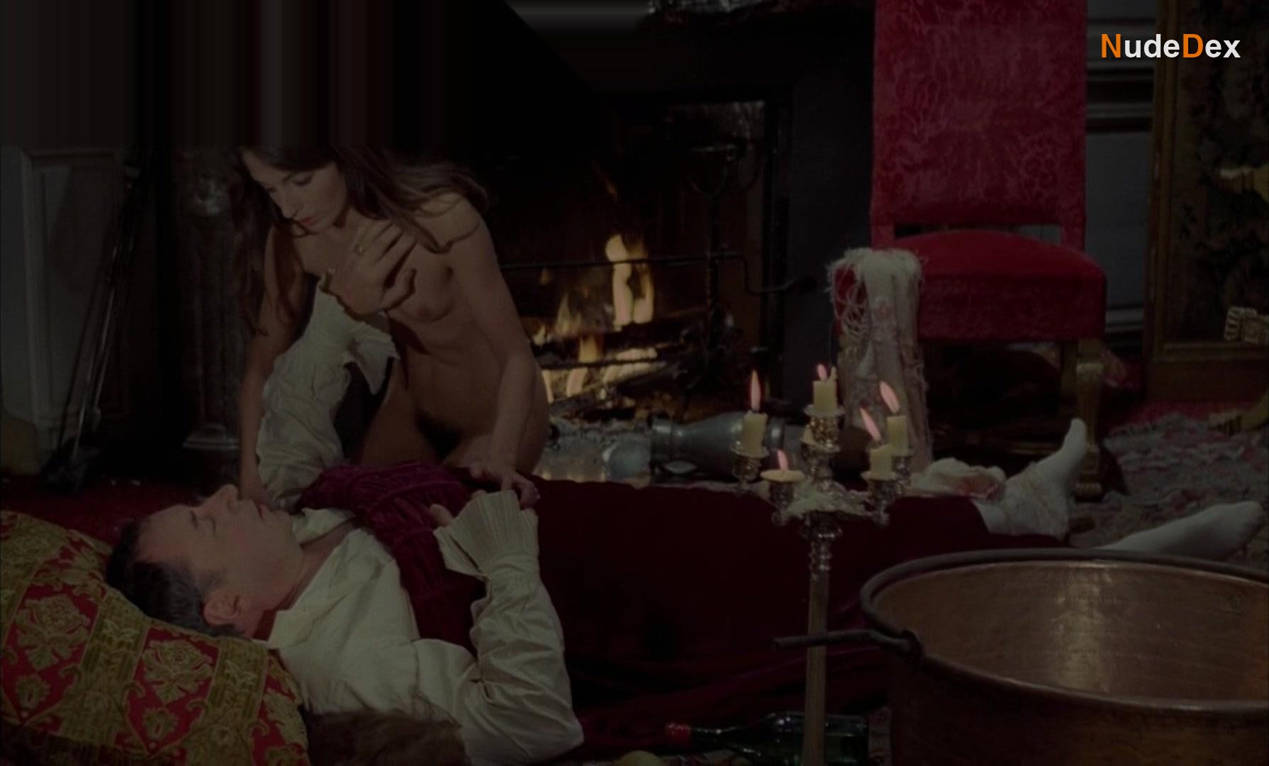 Christine Pascal in Let Joy Reign Supreme, photo 18