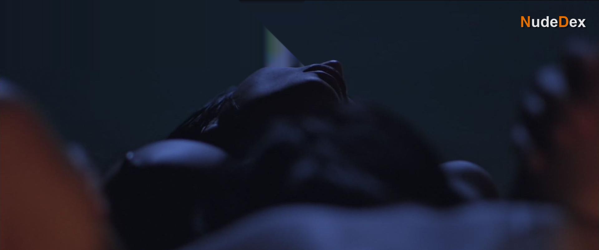 Cindy Miranda in Adan, photo 1
