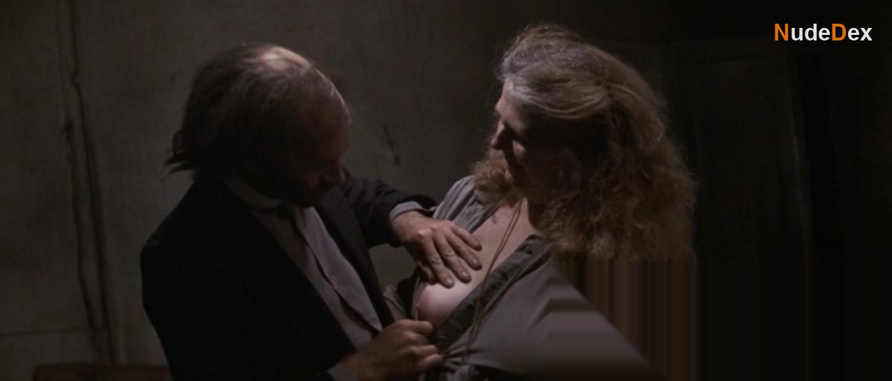 Claire Benito in Bad Boy Bubby, photo 4