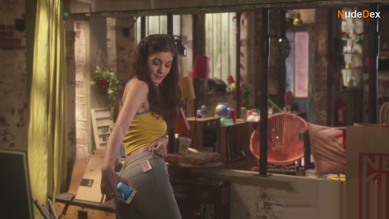 Claire Chust in Scenes De Menages, photo 3