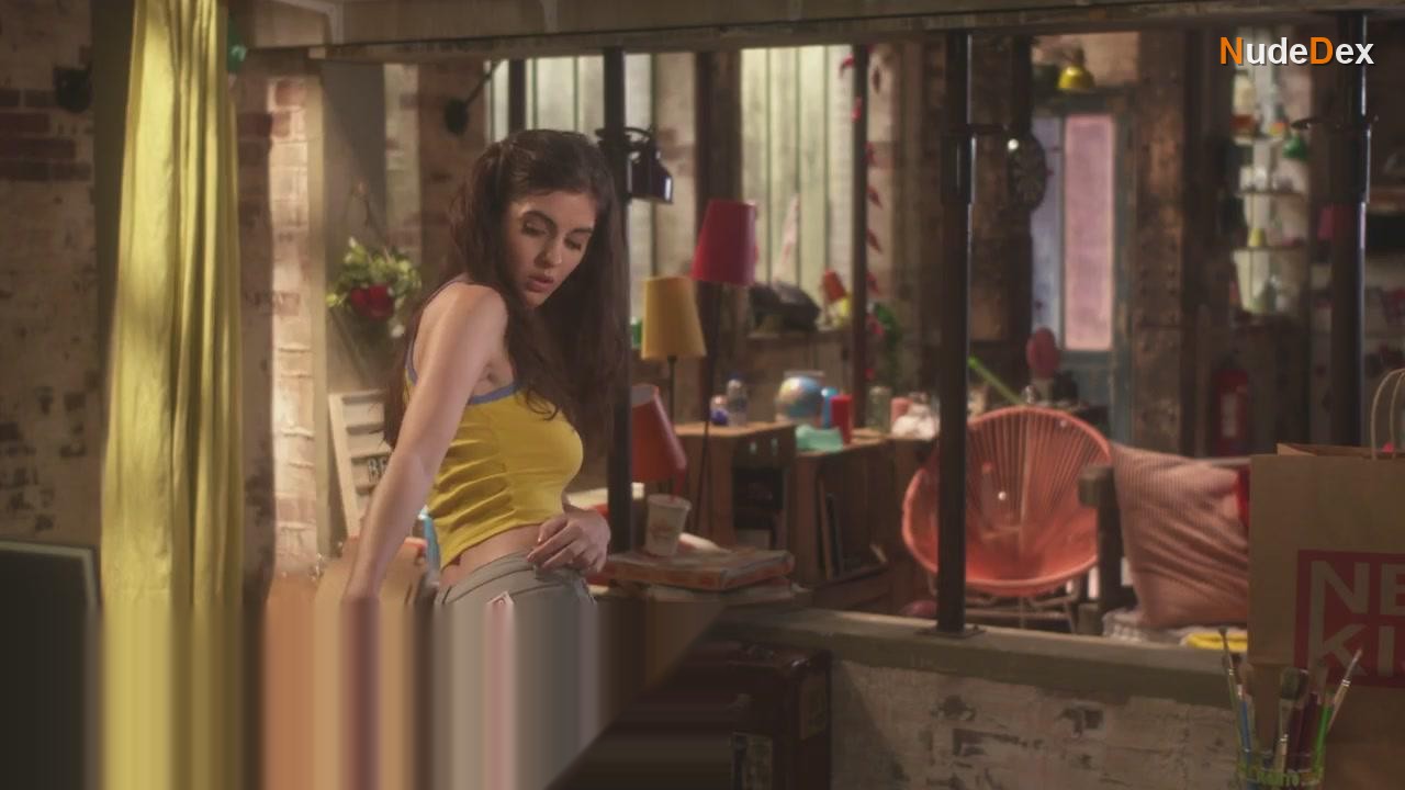 Claire Chust in Scenes De Menages, photo 14