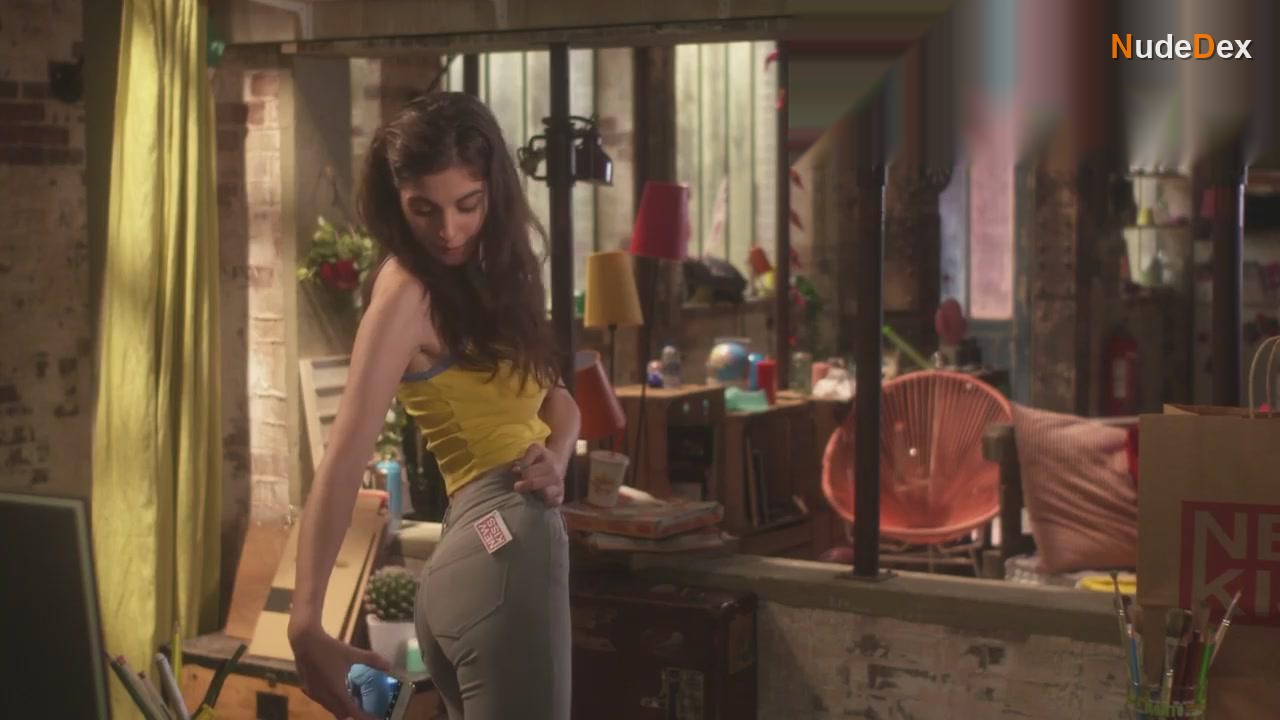 Claire Chust in Scenes De Menages, photo 18