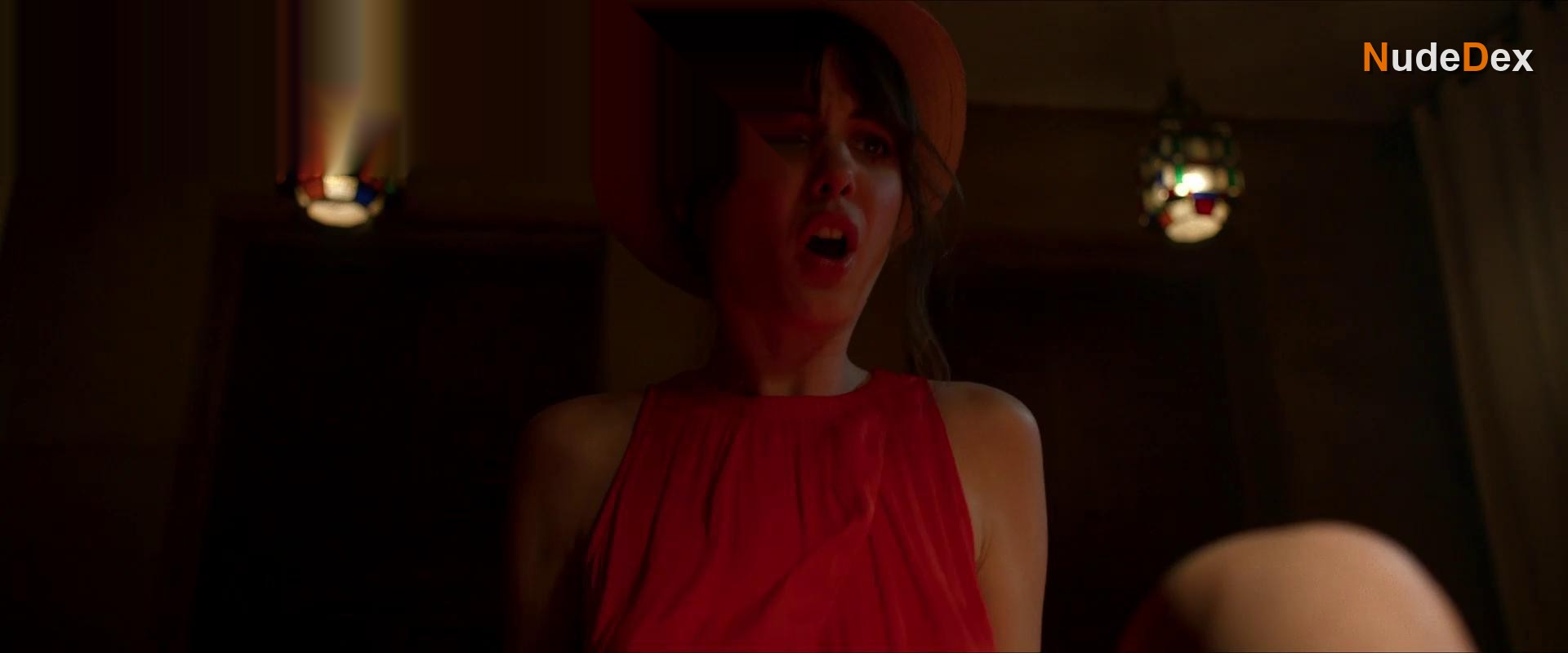 Claire Chust in Un Mariage Sans Fin, photo 9