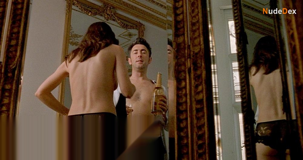 Claire Forlani in Ripley Under Ground, photo 5