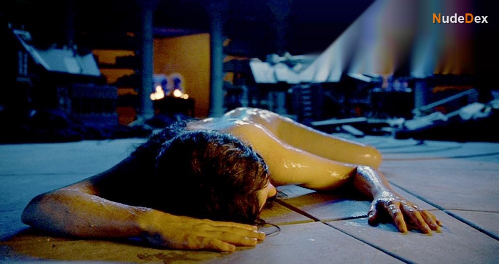 Claire Foy in Season Of The Witch, photo 1