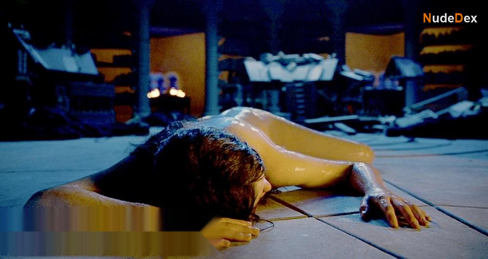 Claire Foy in Season Of The Witch, photo 2