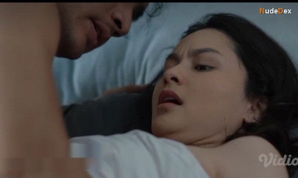Clara Bernadeth in Turn On 2, photo 13