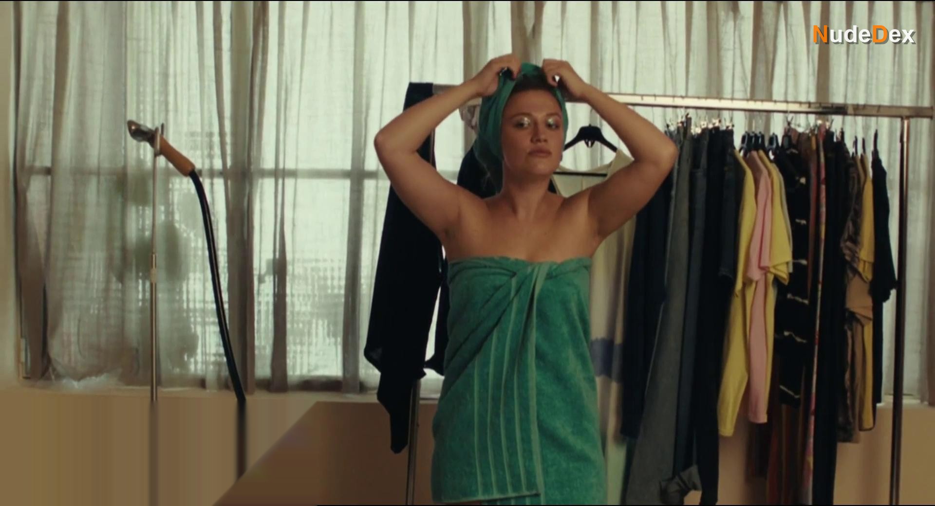 Clara Sans in Cardo, photo 5