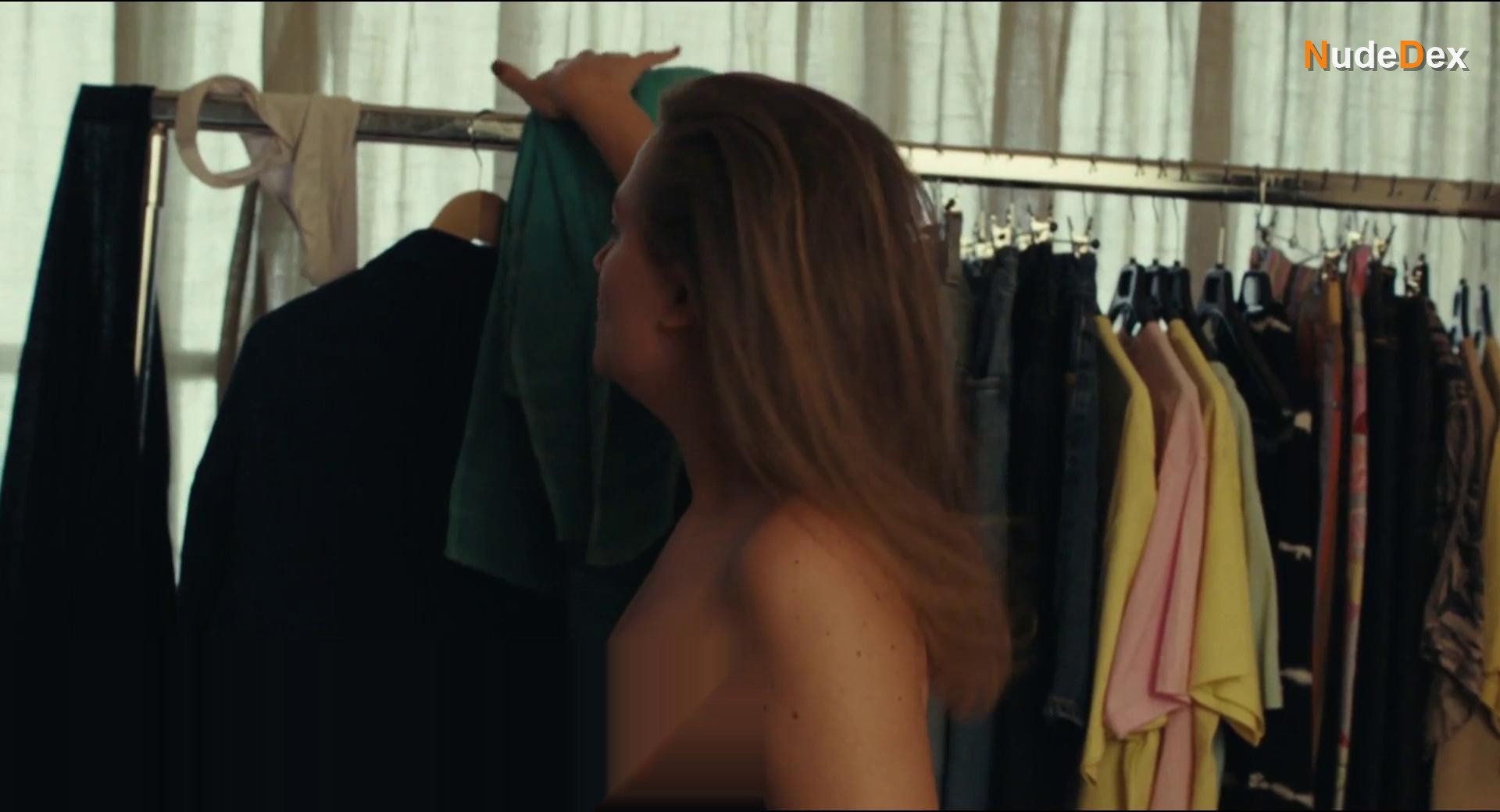 Clara Sans in Cardo, photo 8