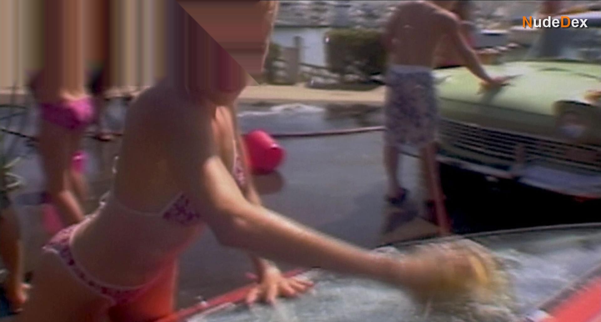 Clare Kramer in Bring It On, photo 3