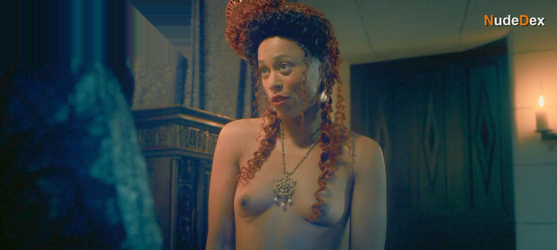 Clarisse Lhoni-botte in The Serpent Queen, photo 3