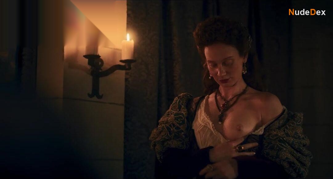 Clarisse Lhoni-botte in The Serpent Queen, photo 7