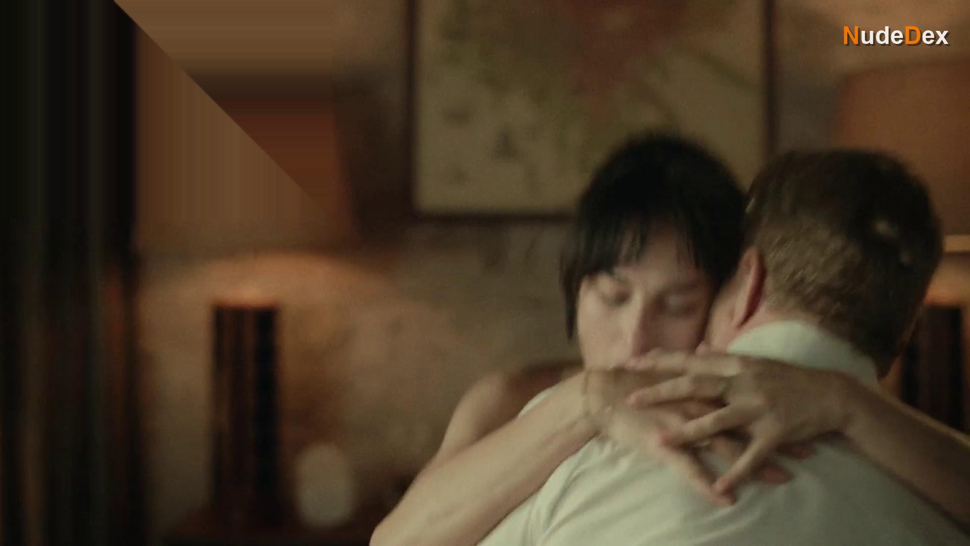 Claudia Alvarez in Sisters' Feud, photo 3
