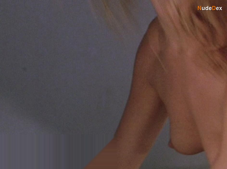 Claudia Christian in Hexed, photo 4